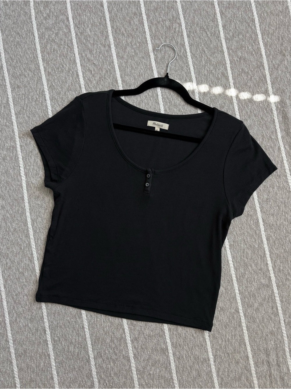Madewell Short Sleeve Robbed Henley Crop Top